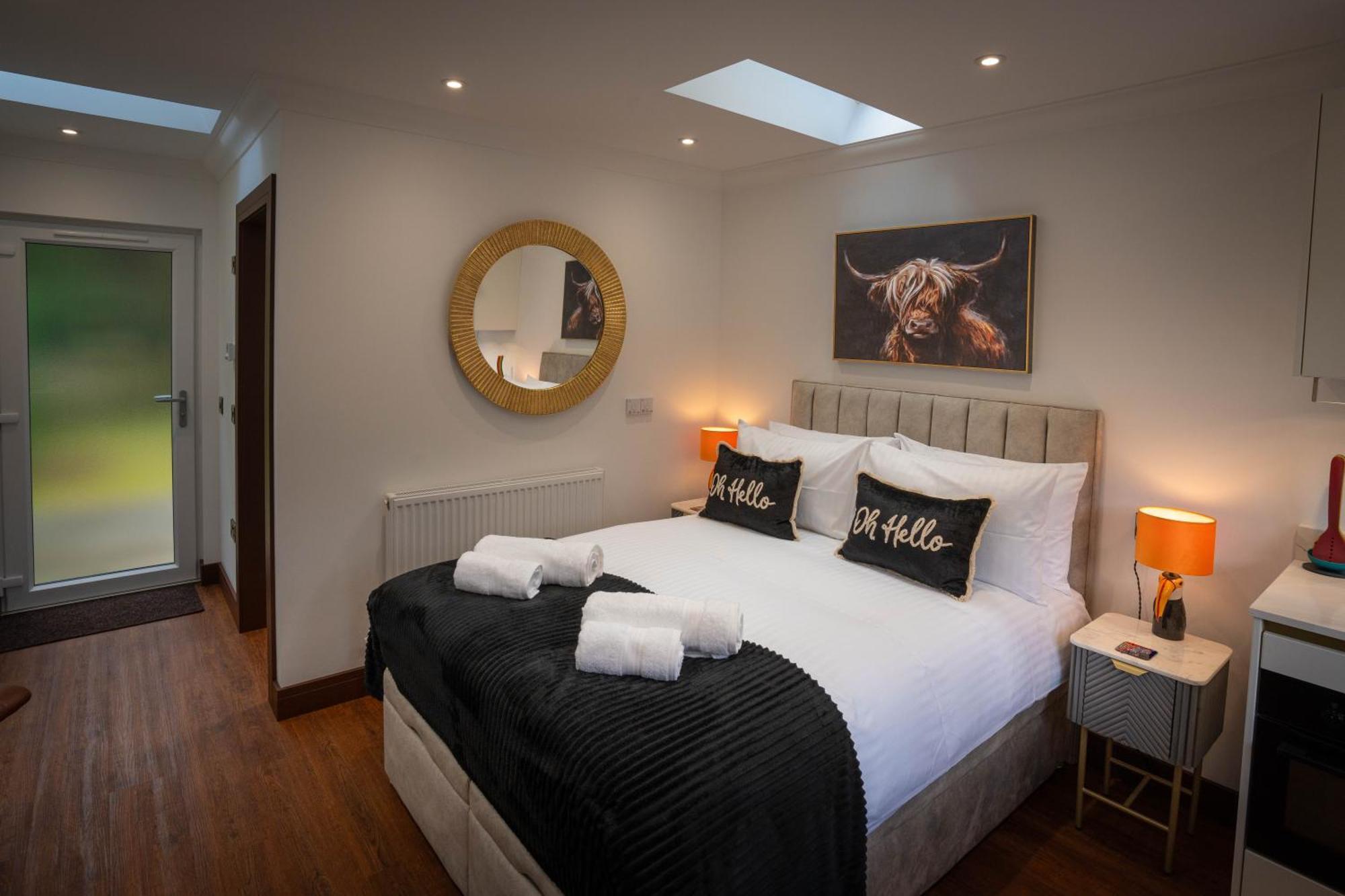 Heather Nook- Luxury Studio In Пітлохрі Екстер'єр фото